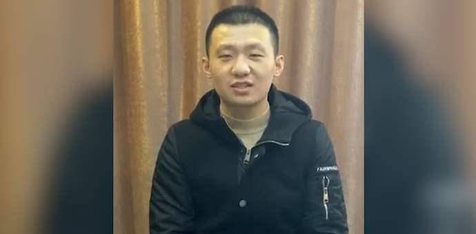 原创还记得三年前刺死辱母者的于欢吗他终于出狱了回家后却睡不着