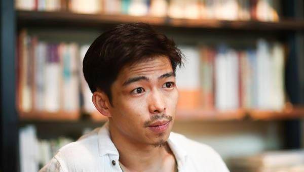 比黄渤还丑,艺术学院出身,靠18句台词160个字走红_章宇_流量_演技