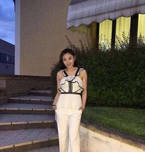 原创蹦床女神何雯娜近况曾受伤后不忘训练如今29岁仍单身