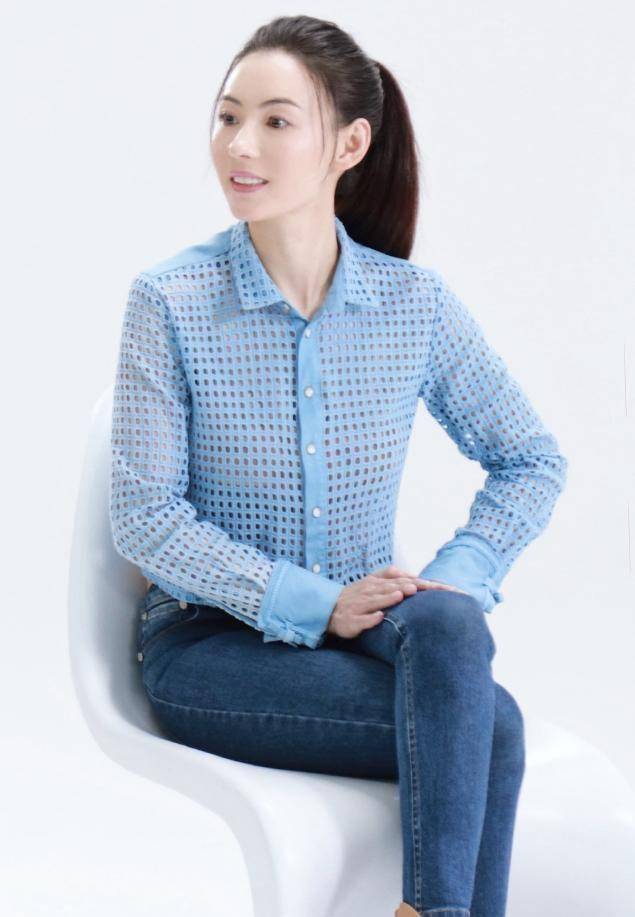 原创被誉谢霆锋最美前任张柏芝重穿白裙露面真替他感到后悔