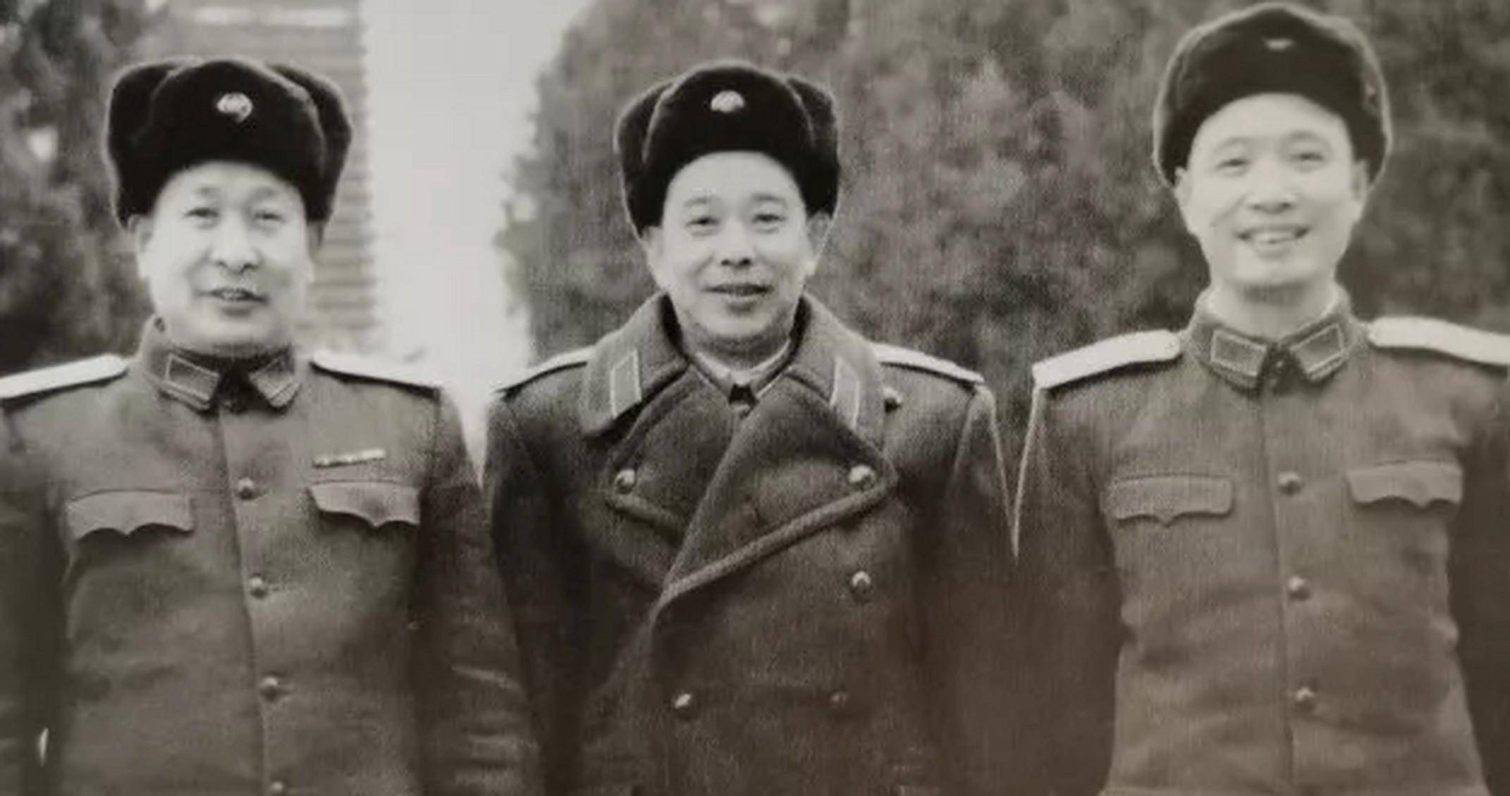 张震回武汉军区被晾一边与别人一起分管军事训练是不被信任