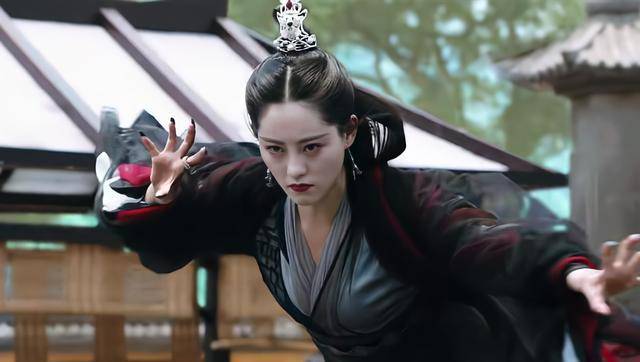 原创她是唯一修炼九阴九阳之人曾夺得天下第一称号最后却走火入魔