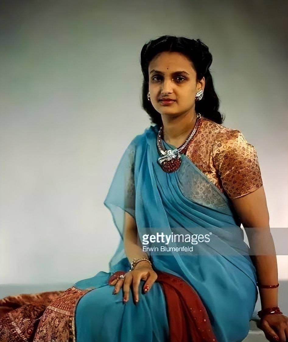 印度最奢侈王妃:生8个孩子仍能嫁入王室,逛街一次花1000万美元_西塔