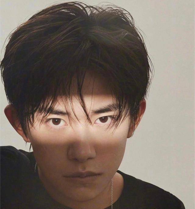 原创出乎意料易烊千玺竟想做出租车司机