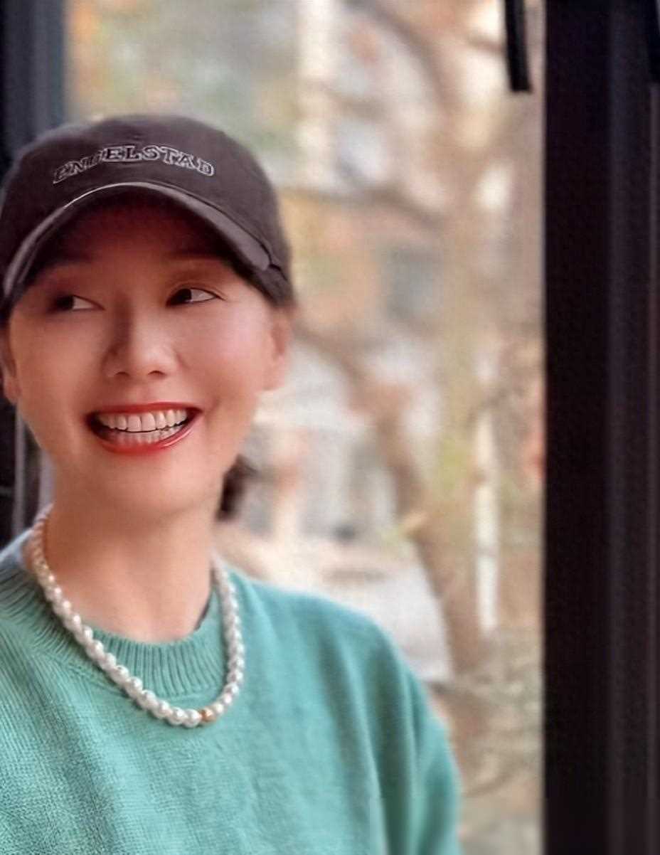 原创王冠与薛佳凝共赏音乐剧下午茶与艺术的交融之旅