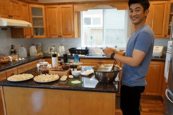 霍思燕杜江爱巢被曝光,室内装修奢华大气,仅几把椅子就能买套房_客厅