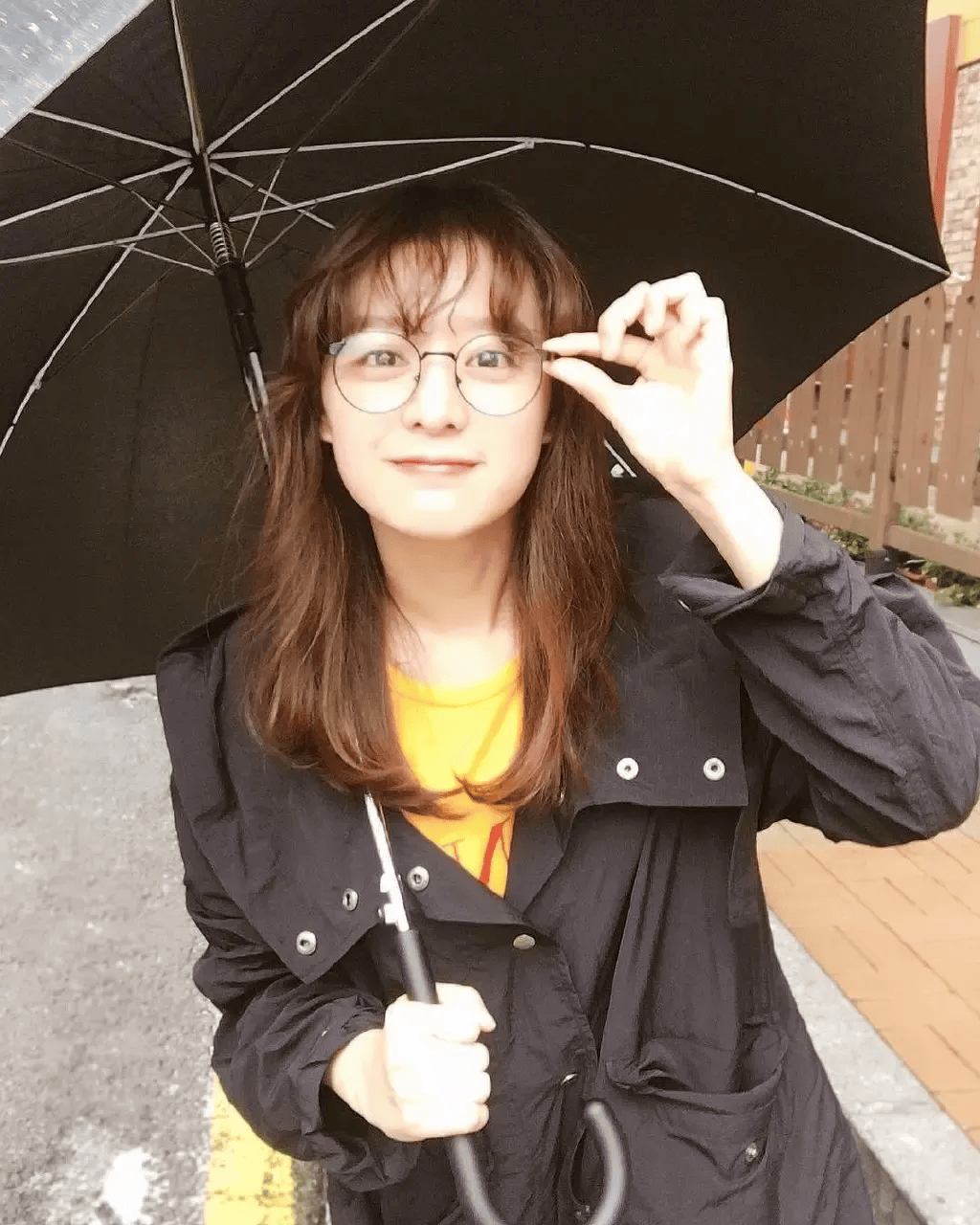 韩国32岁顶级"财阀千金"爆红出圈!网友:看脸就知道祖上没穷过