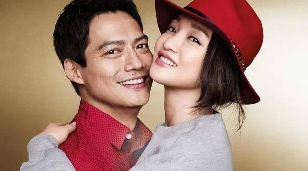 49岁周迅璀璨爱情:30年里,7任男友无缝衔接,有人壕掷百万重礼_李亚鹏