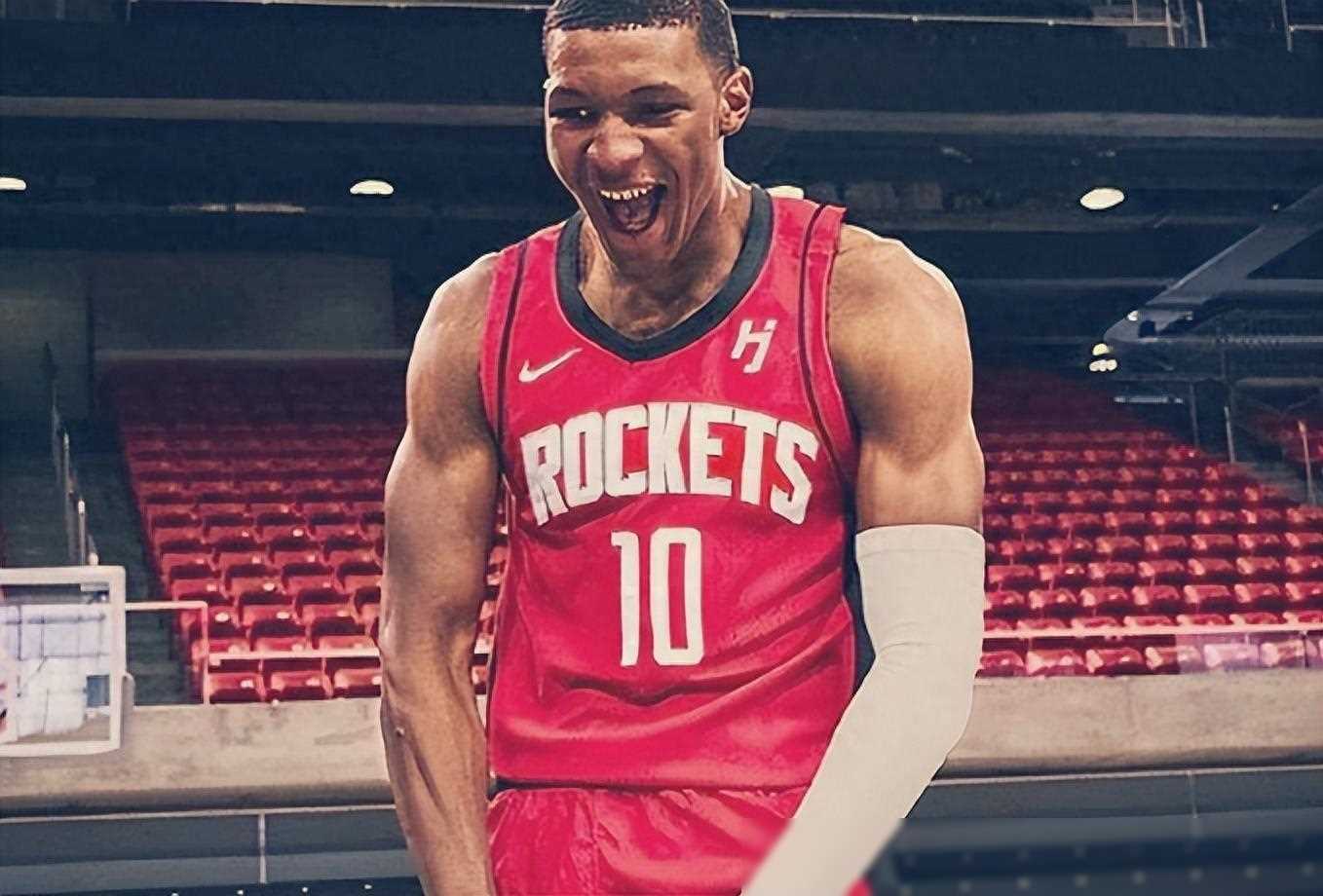 火箭惨败勇士史密斯独挑大梁老将表现低迷阿登露出弱点