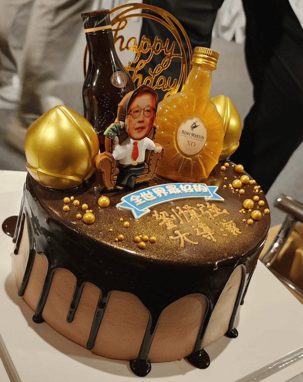 刘伟强64岁生日会巨星云集曾被传他追过的80年代混血女神柏安妮也现身