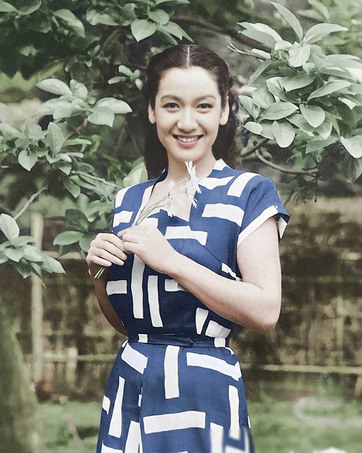 日本第一女神26岁献给麦克阿瑟背后有何隐情