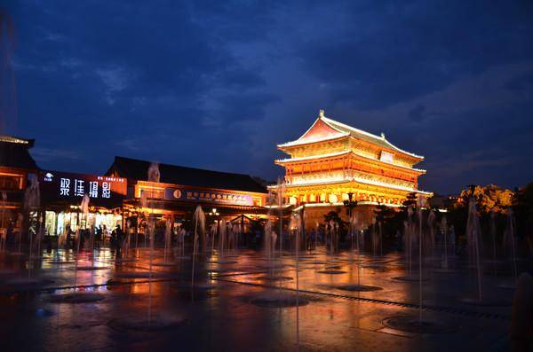 西安旅游行程安排:d1:黄帝陵,轩辕庙,壶口瀑布d2:延安南泥湾,枣园