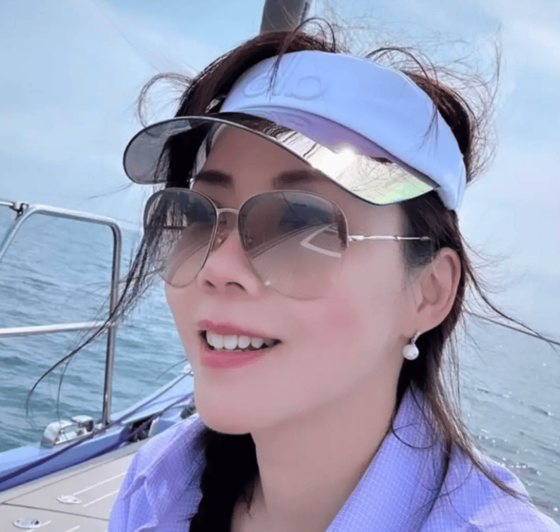 原创吕丽君败光20亿分手费女儿刘秀盈选择自己创业刘銮雄却没表态