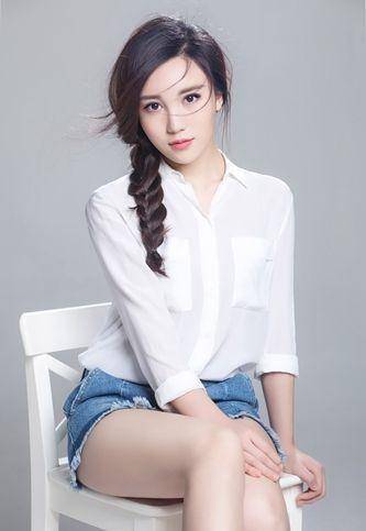 原创程皓如为周杰伦伴奏教许嵩弹琴明明可以靠颜值却偏要靠才华