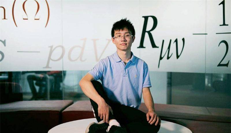 原创四川天才少年因老师一句话奋斗10年解决困惑世界107年难题