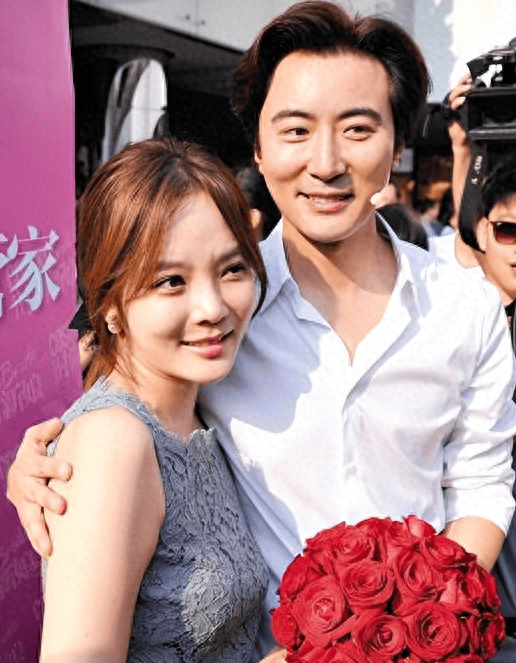 蔡琳晒前夫与儿子玩耍照,礼物6岁才见到爸爸,父子俩一点不生疏