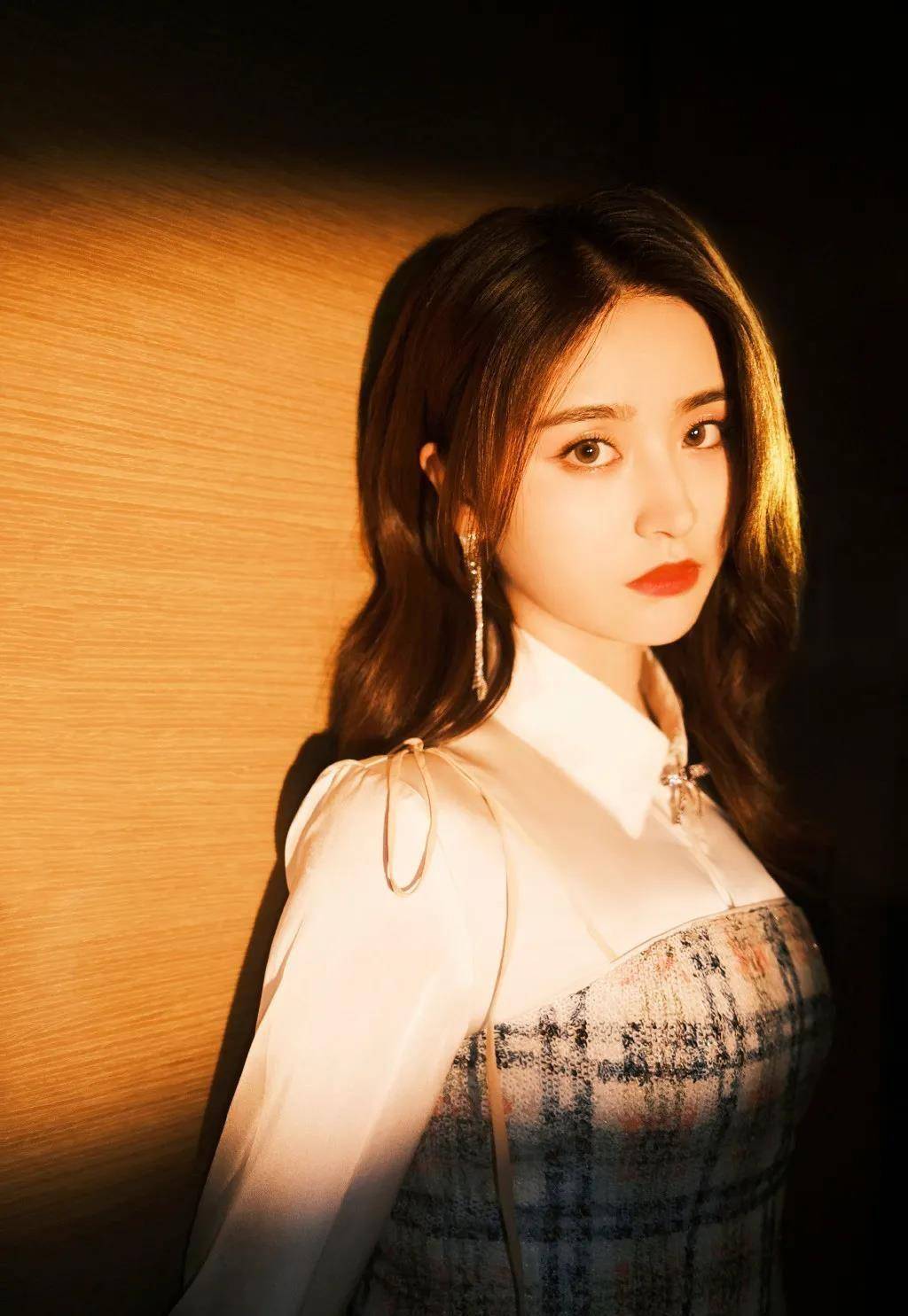 原创金子涵肤白貌美的她妥妥的气质女神