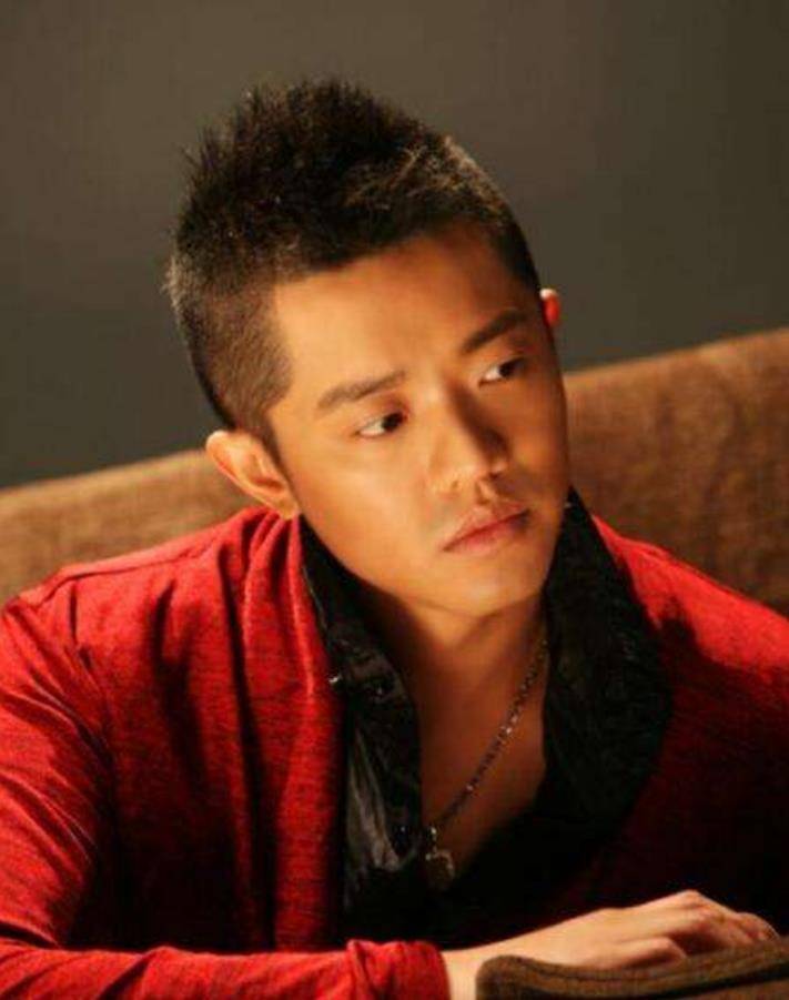 凤凰传奇的清醒9次上舞台五五分账23年比玖月奇迹高明