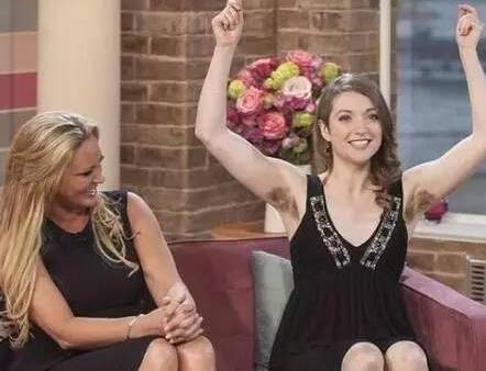 这个人名叫艾米丽·苏珊,是个美国女孩.