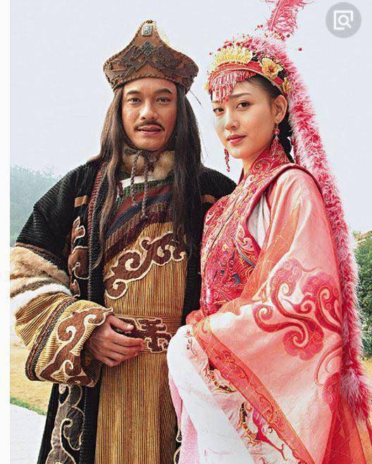 这些奇女子被祖孙三代轮娶本可荣宠一世让人想不到的结局