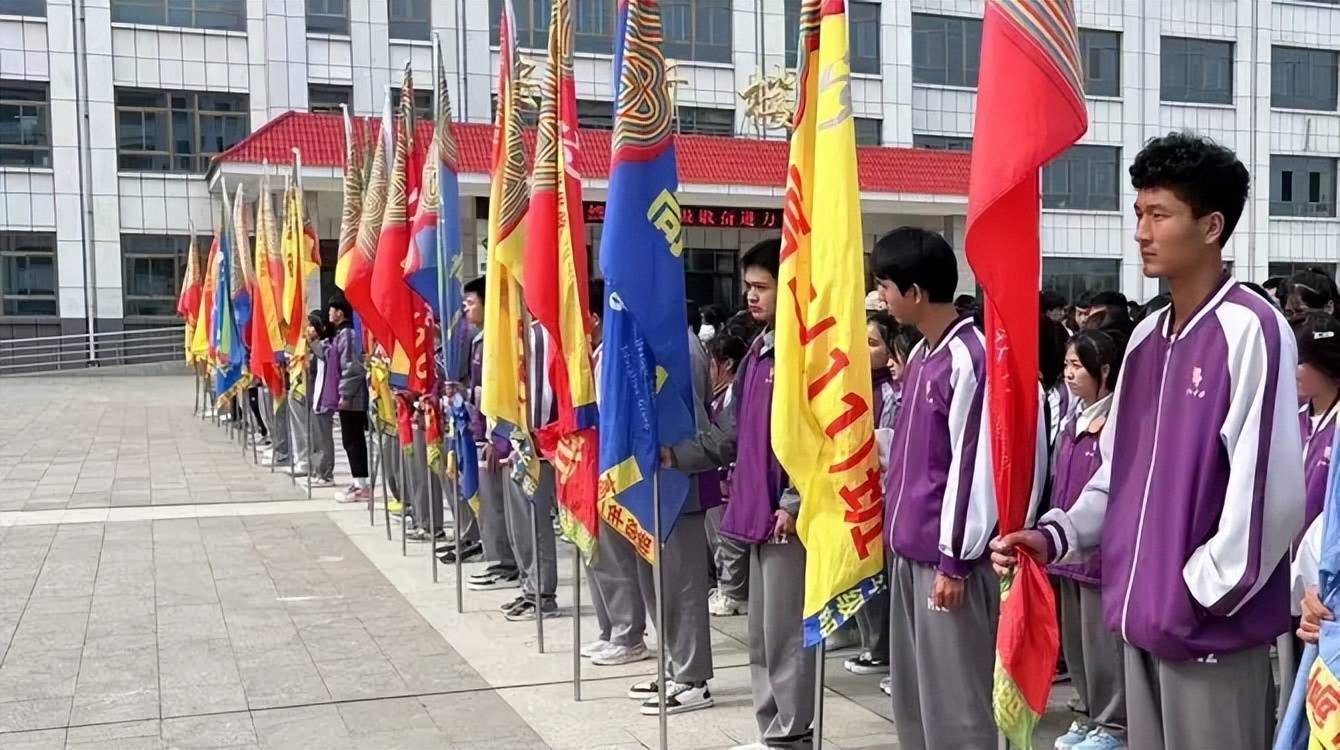 清明祭英烈丰碑励青春河州中学举行主题教育活动