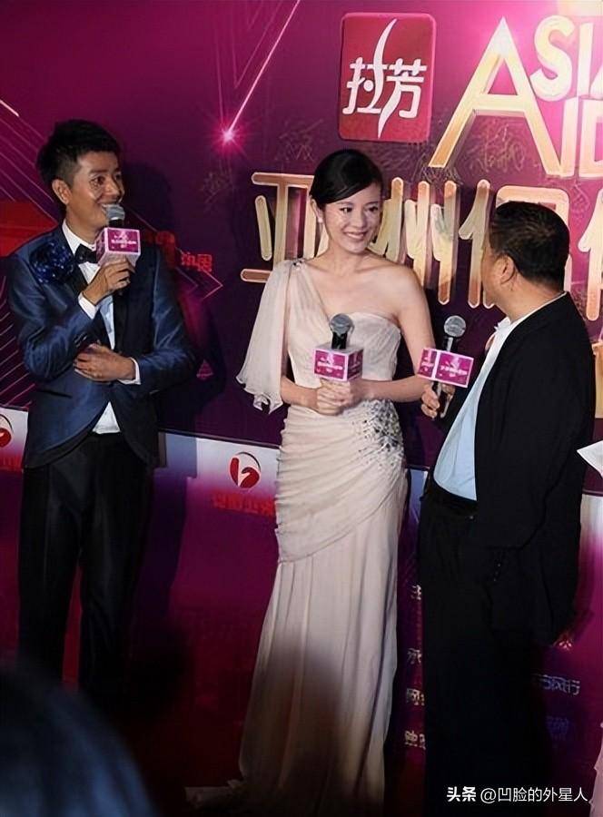 姑父另结新欢后,如今彻底沦为了18线小演员_尤小刚_邬靖靖_邬倩倩