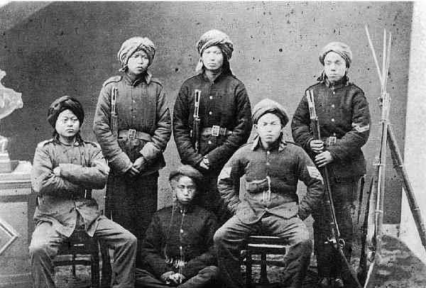 太平天国运动中真实的军人照片,太平军的装束让人深感意外!