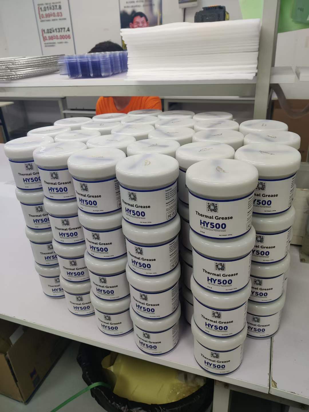 提升led照明稳定性与寿命导热硅脂的角色解析