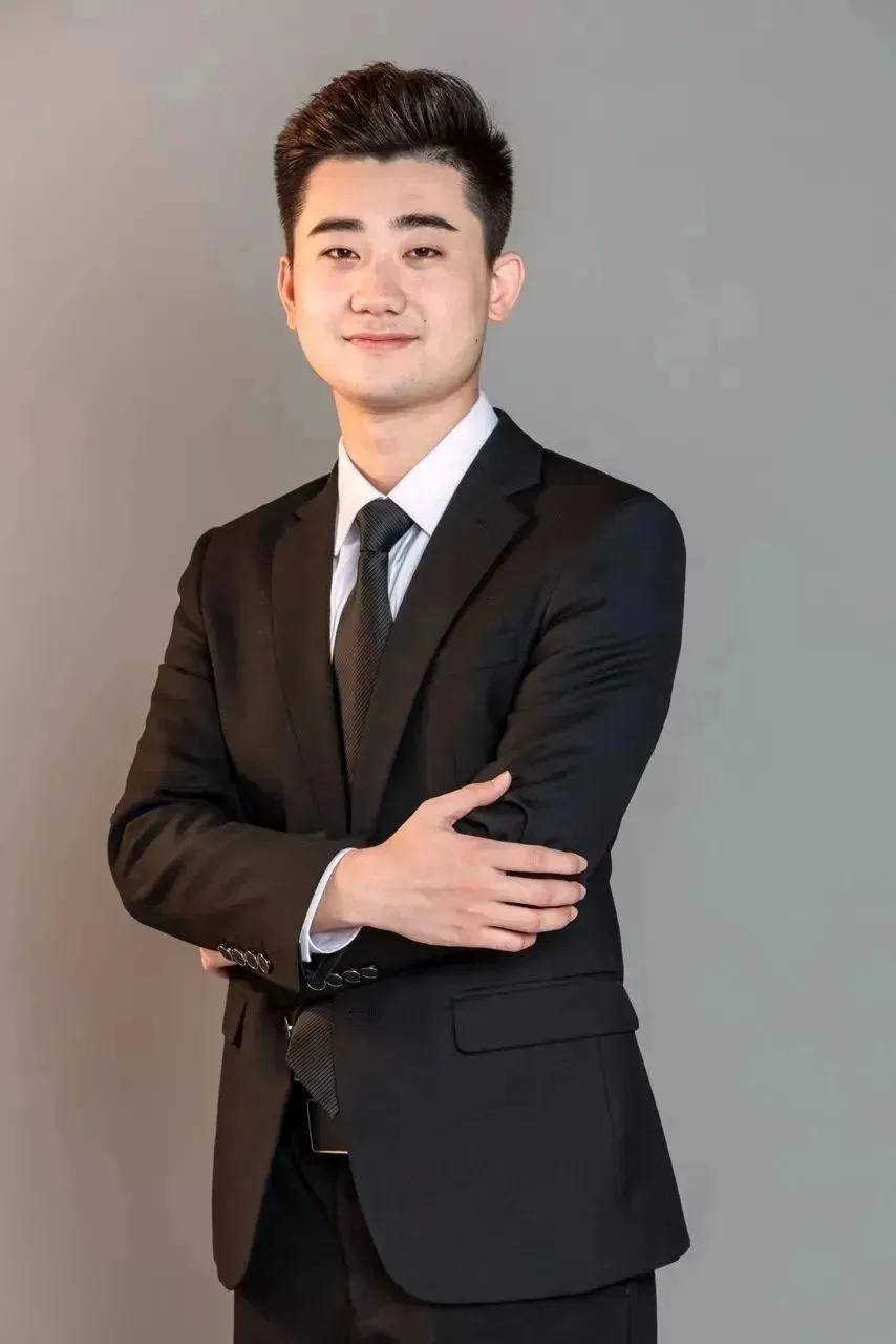 孙畅 老师毕业于华中师范大学带队获得noip 2018普及组二等奖带领学生