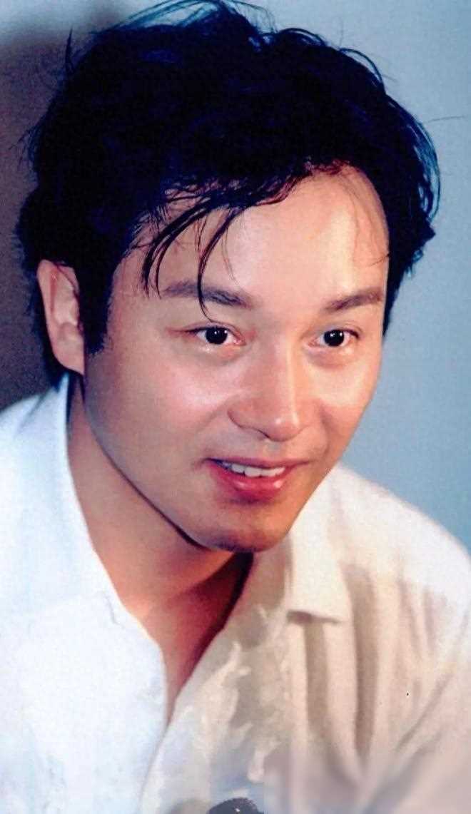 张国荣:深情之爱,挚友相伴