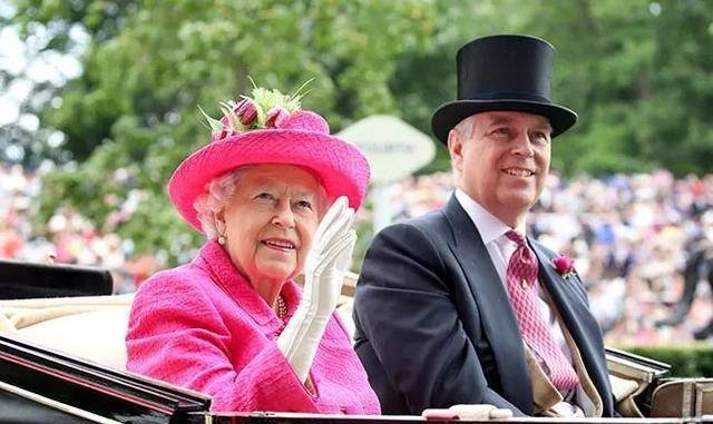 不过安德鲁王子自己也不是什么好鸟,丑闻不断,和杰弗里·爱泼斯坦有交