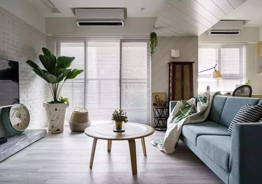 灰色调木地板搭配低调的高雅分外的迷人