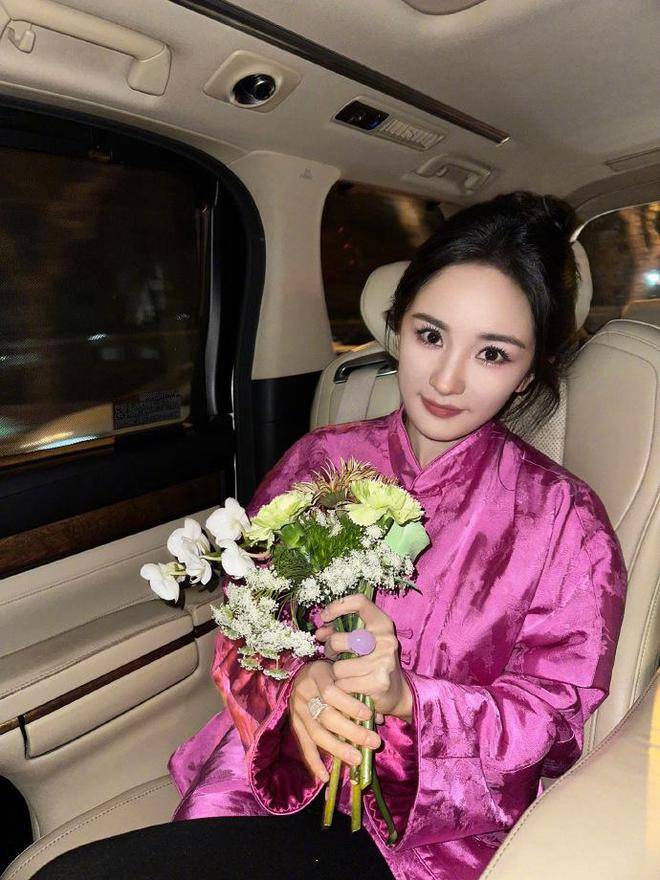 原创杨幂自曝和父母的相处方式惹人羡做演员是爸妈与人炫耀的资本