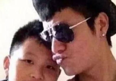 陈坤发布儿子近照阳光帅气大男孩摘下墨镜妈妈的基因太强大