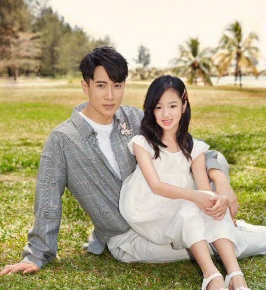 陈奕迅15岁女儿带男友回家约会徐濠萦的做法太赞了