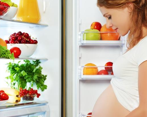 提醒孕妇在怀孕期间补充这些营养素可以避免胎儿出生畸形和缺陷的问题_补充_叶酸_原因
