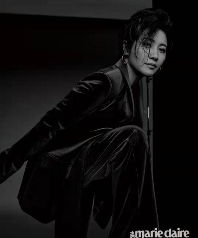 原创5位金鸡影后罕同台刘晓庆颜丙燕御姐范儿拉满倪萍意外最上镜