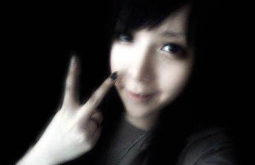 原创沉珂这几张浓妆近照真是跟当年非主流一样惊悚