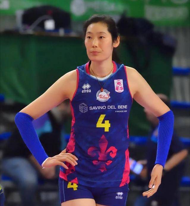 朱婷绽放光芒率领斯坎迪奇轻取米兰