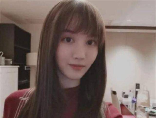 原创女星不顾甜美形象大闹高铁站骂民警你完了3年后仍未被原谅