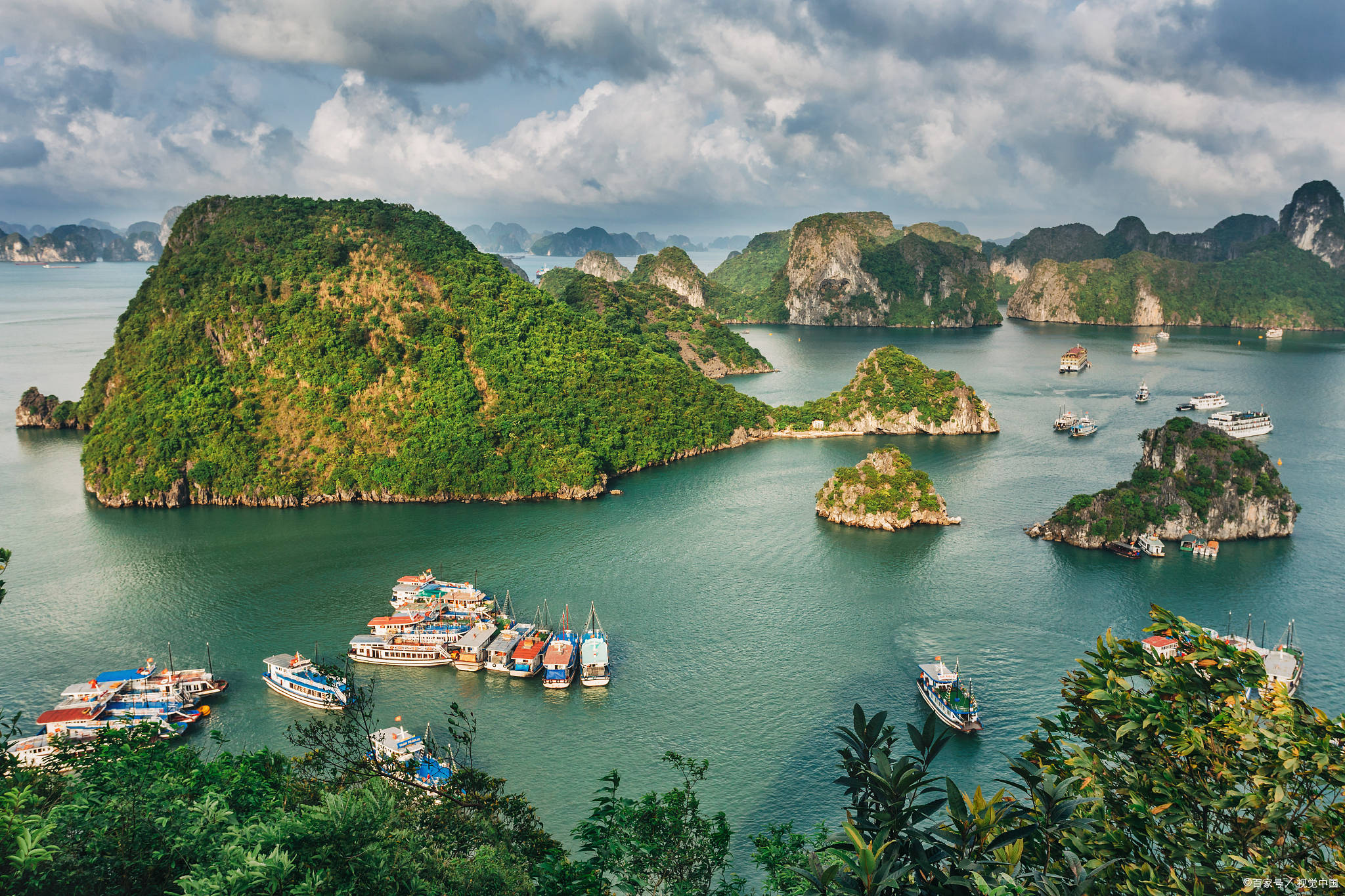 越南当地导游怎么联系,需要多少钱?