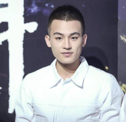 原创痞帅但不油腻的男演员我只服这4位天生有一张花心的脸