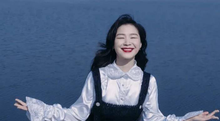 大人崩溃无语,胡晶晶的第一个念头很难平息,金靖的演技大爆发_生活_好