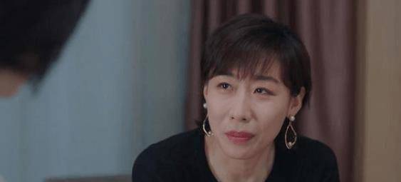 原创大人崩溃无语胡晶晶的第一个念头很难平息金靖的演技大爆发