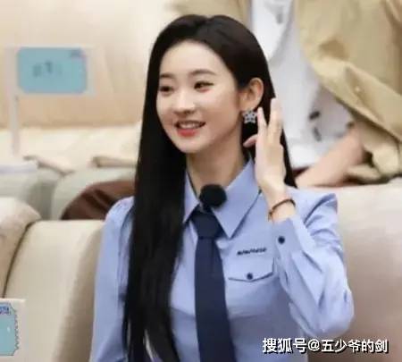 男方赶紧晒出照片,都怪阿姨长得太年轻_妈妈_女朋友_网友