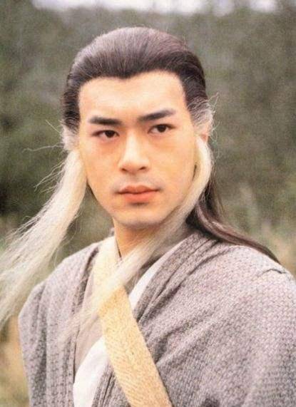 第三种情况是第三次华山论剑时,郭靖,杨过和周伯通这三人,张三丰一个