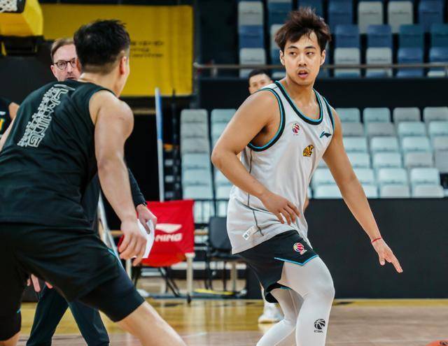 原创广厦备战山西赵岩昊加入训练孙铭徽情况未明