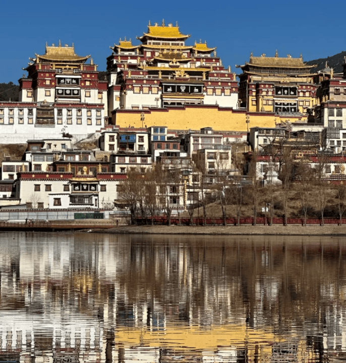 香格里拉昆明松赞林寺旅游六天要多少钱?