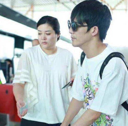 钱枫妈妈吐槽大张伟最新一期《我家那小子》,于小彤带着女友陈小纭跋