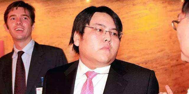 原创最悲情的败家子逆天改命救父业却败光百亿沦为笑柄